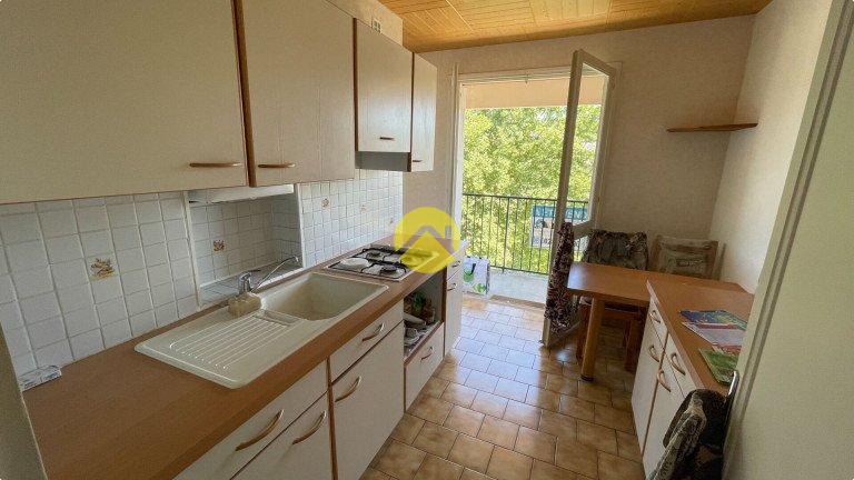 APPARTEMENT AVEC BALCON