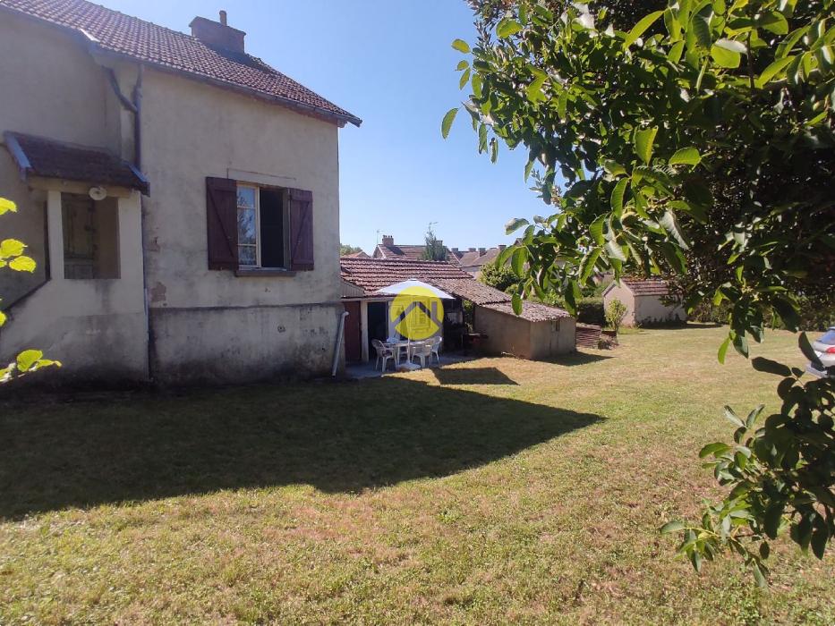 Maison mitoyenne sur étage