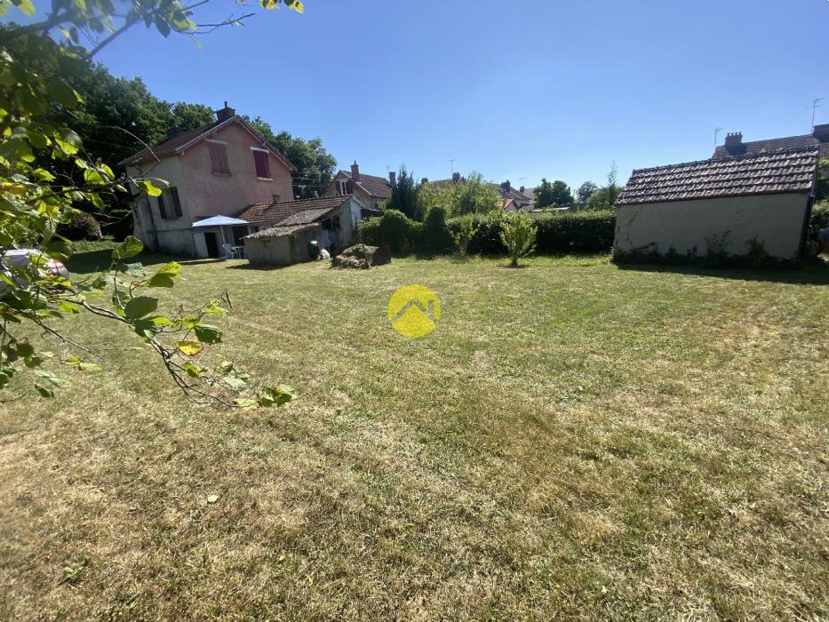 Maison mitoyenne sur étage