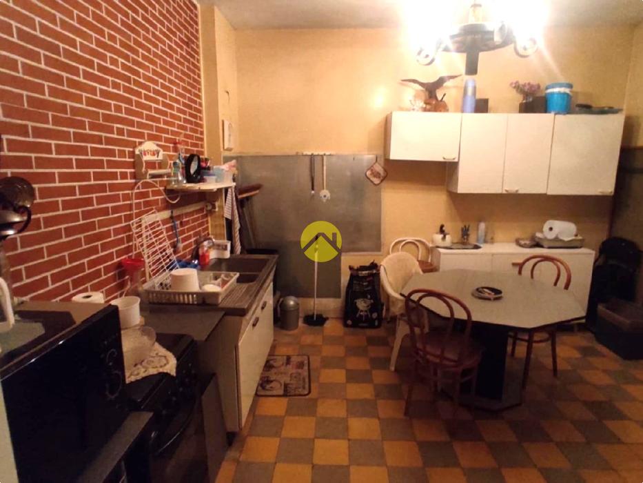 Maison mitoyenne sur étage