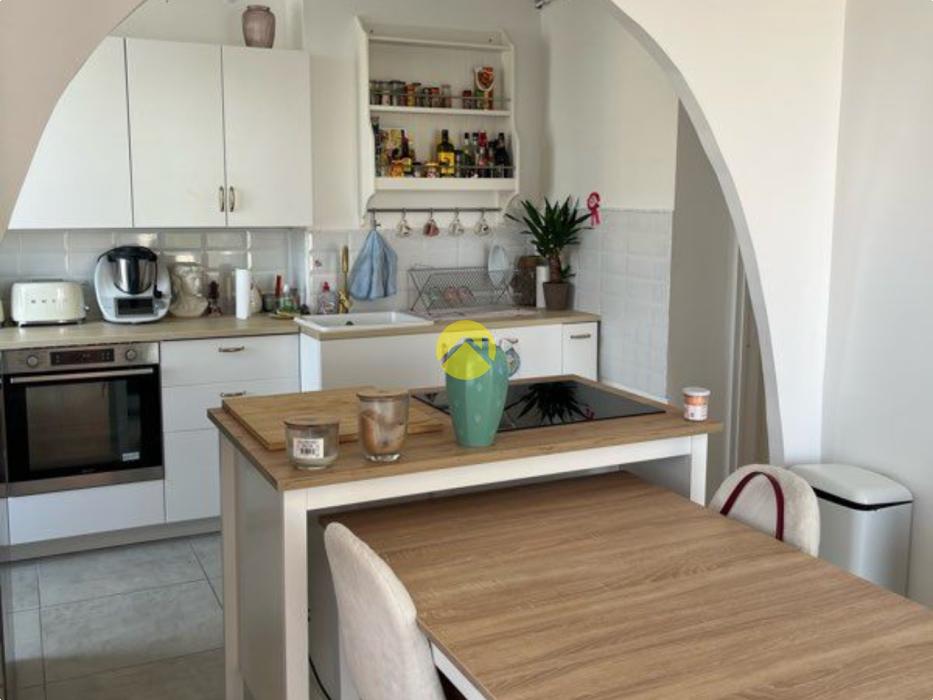 T4 rénové 83 m² avec cave 