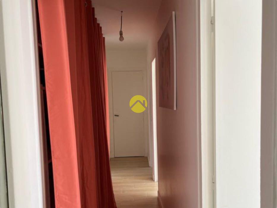T4 rénové 83 m² avec cave 