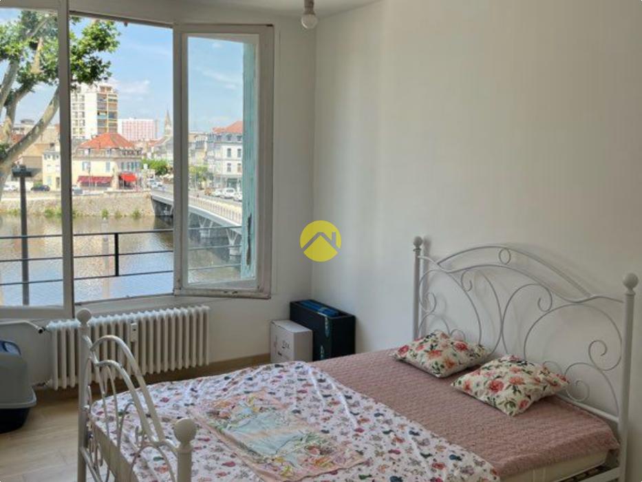 T4 rénové 83 m² avec cave 