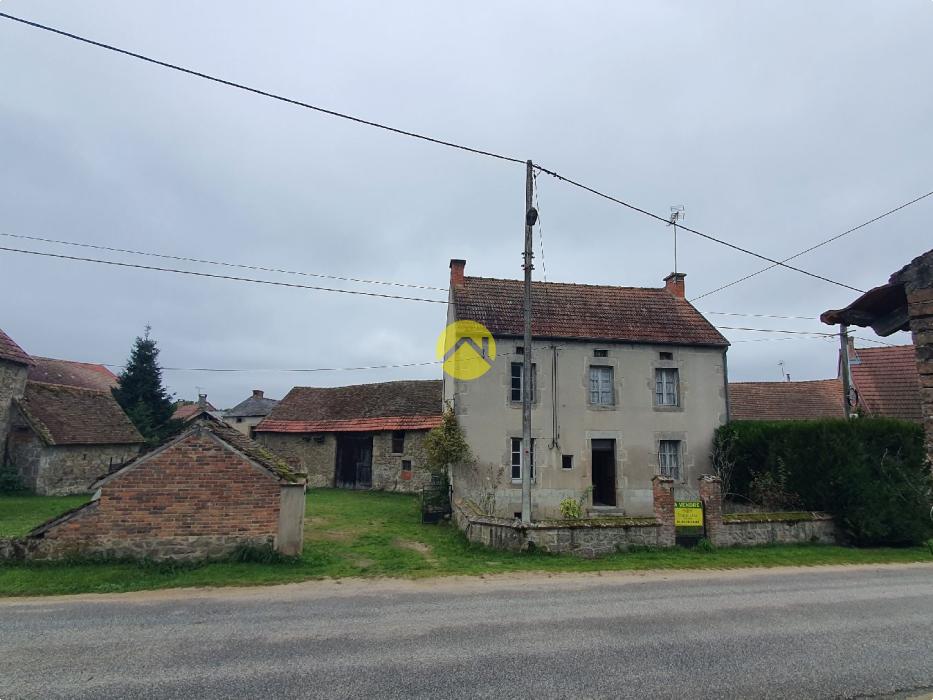 MAISON DE VILLAGE A RENOVER