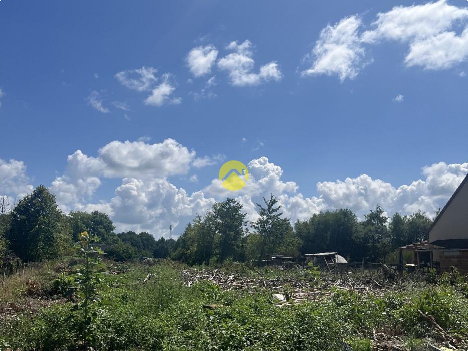 SUPERBE TERRAIN2529M² CONSTRUCTIBLE