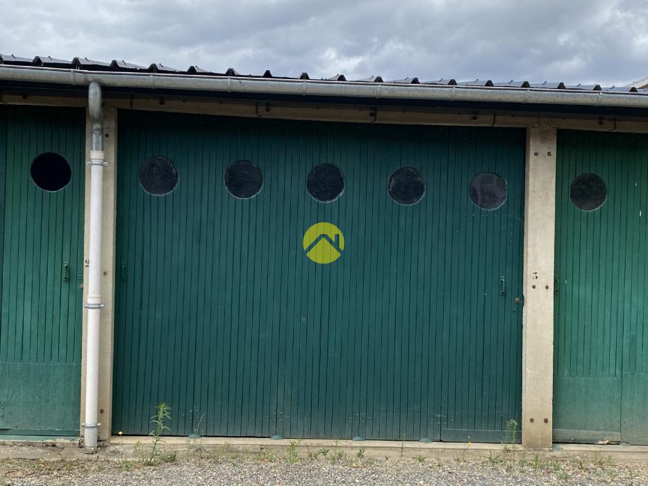 MAISON DE VILLE  + GARAGE