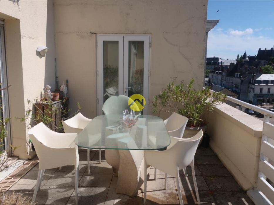 APPARTEMENT AVEC TERRASE
