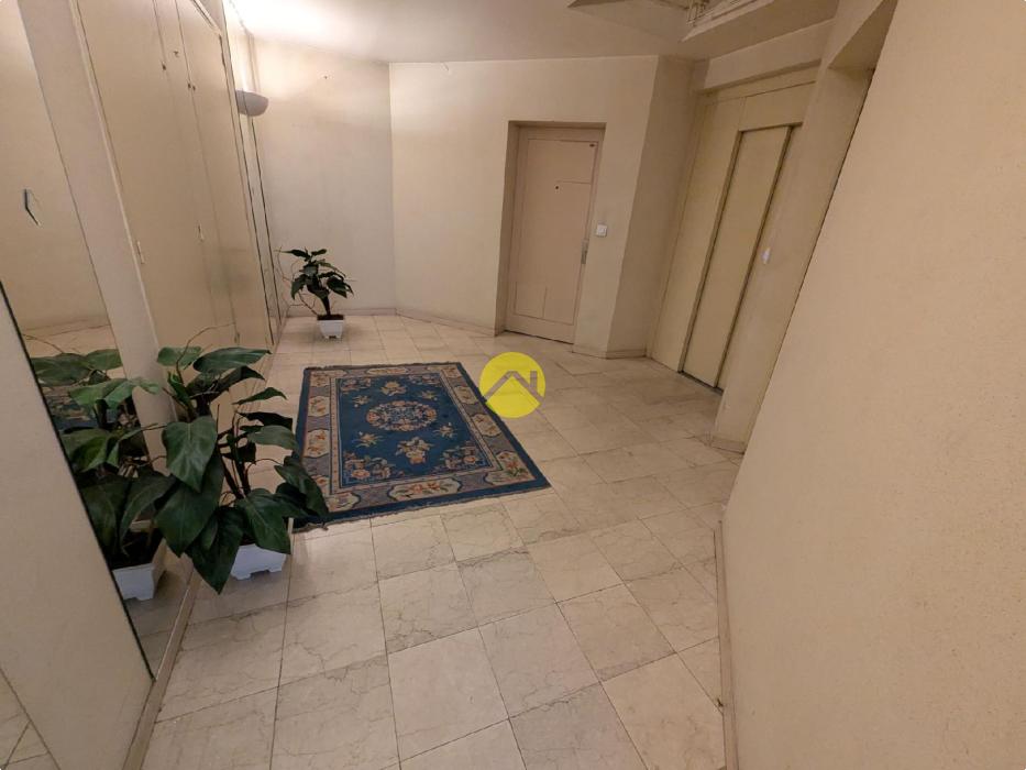 APPARTEMENT AVEC TERRASE