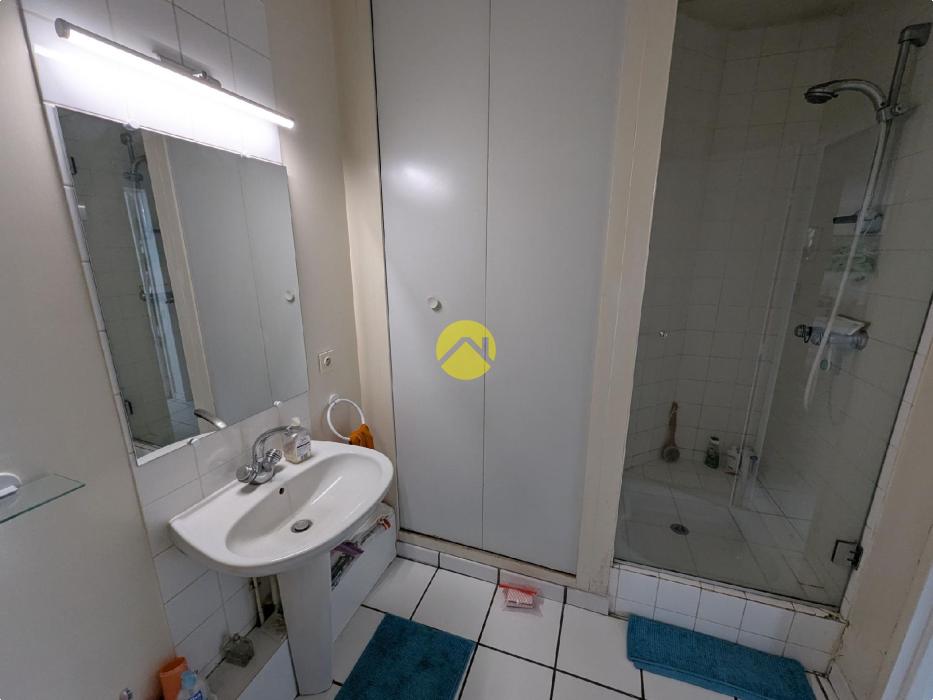 APPARTEMENT AVEC TERRASE