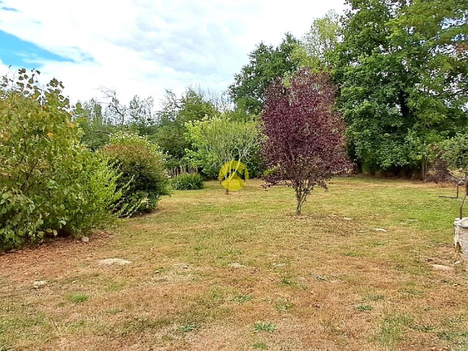 Longère avec jardin de 3 000 m²
