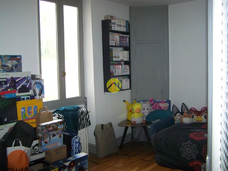 AU CALME D'UNE IMPASSE T.3 DE 94 M²