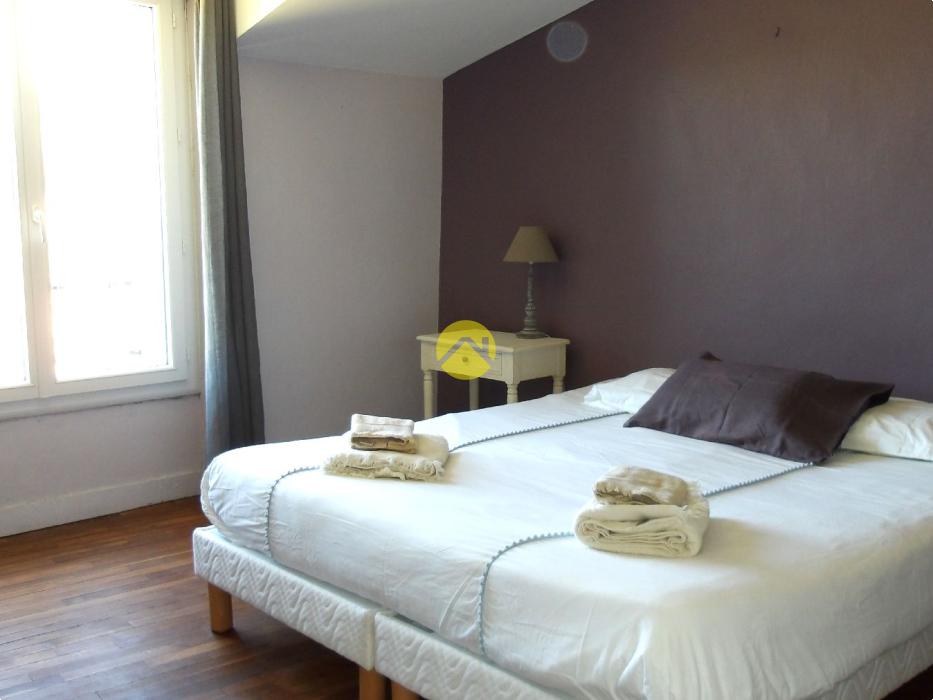 MAISON TOTALMENT RENOVEE 