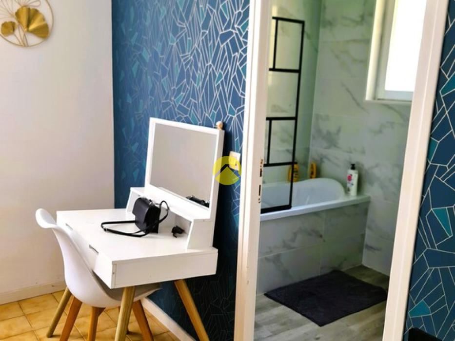 MAISON AVEC STUDIO INDEPENDANT