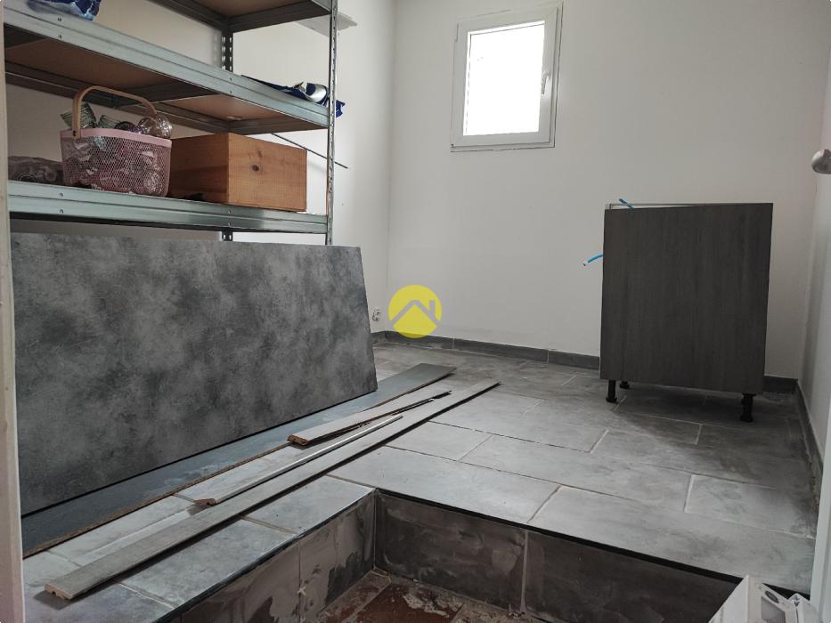 Maison à rénover de 183 m²...
