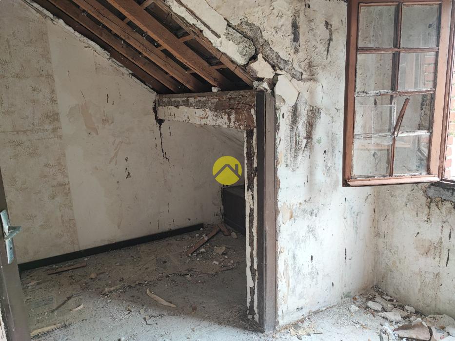 Maison à rénover de 183 m²...
