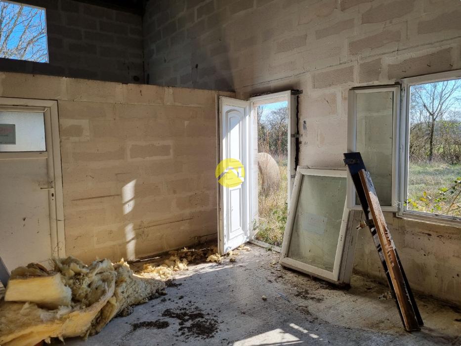  terrain constructible 2000m² 