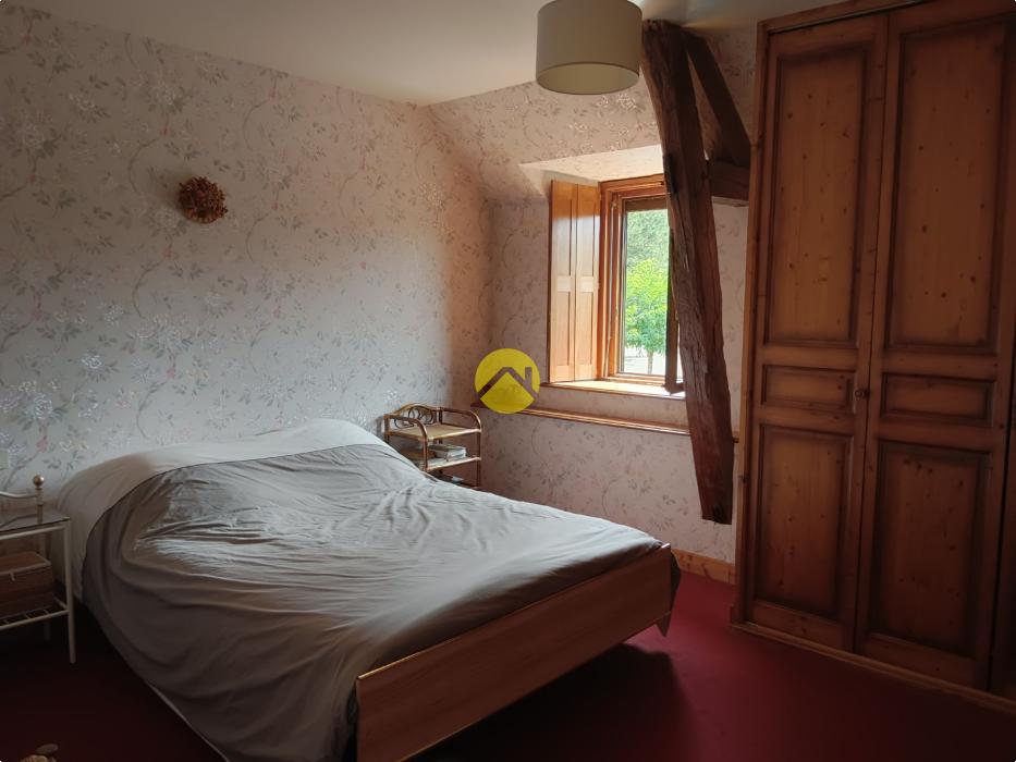Maison 172 m² sur 9160m² attenant..