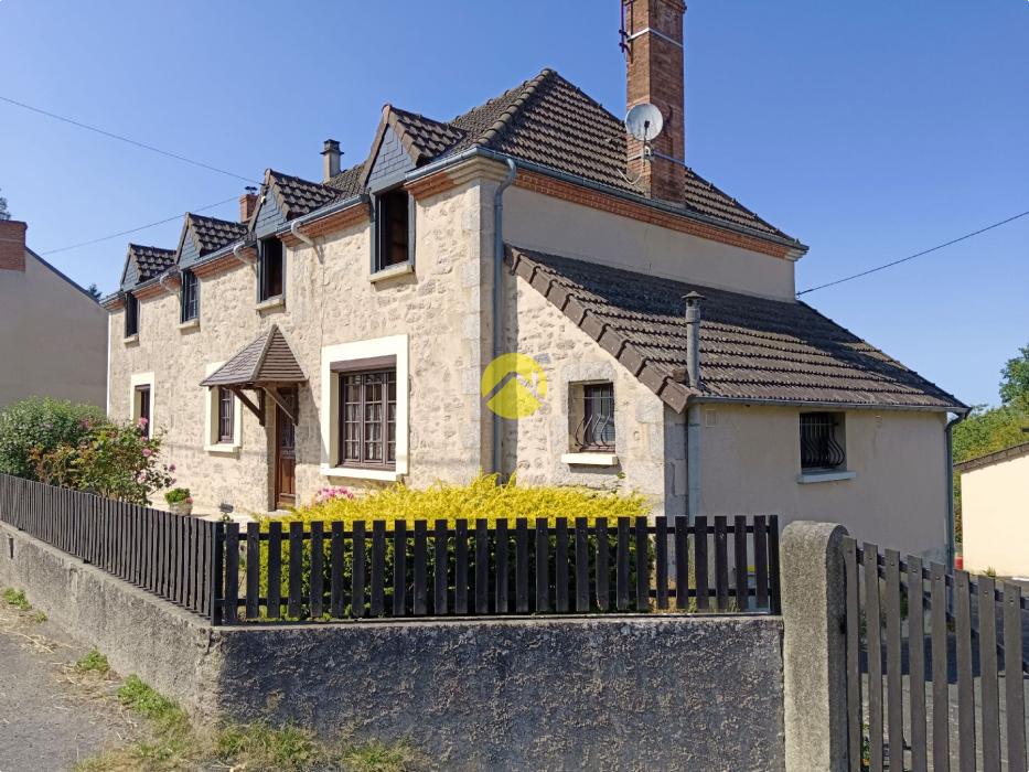 Maison 172 m² sur 9160m² attenant..