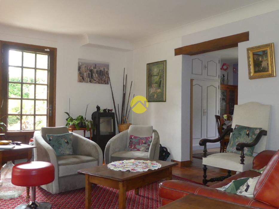SUPERBE MAISON FAMILIALE