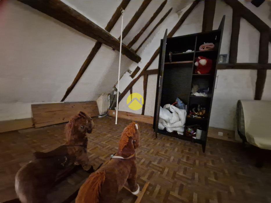 PETITE MAISON