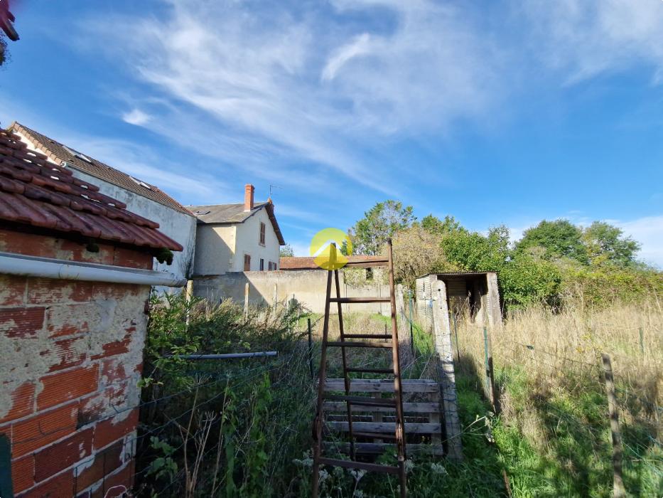 PETITE MAISON