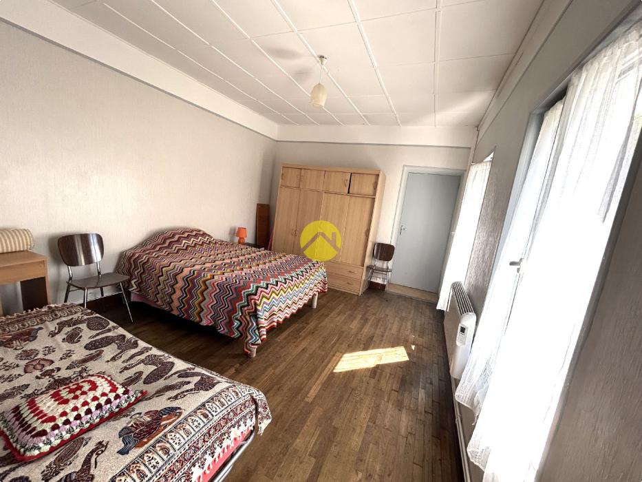 MAISON DE VACANCES OU JEUNE COUPLE