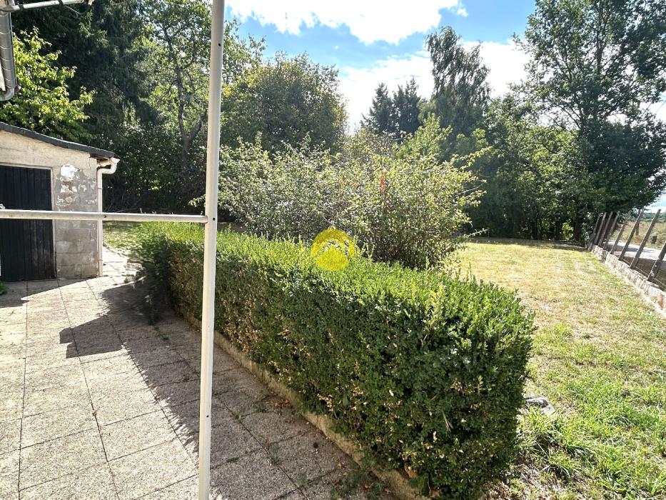MAISON DE VACANCES OU JEUNE COUPLE