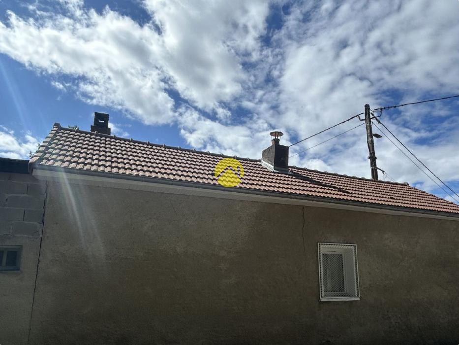 MAISON DE VACANCES OU JEUNE COUPLE