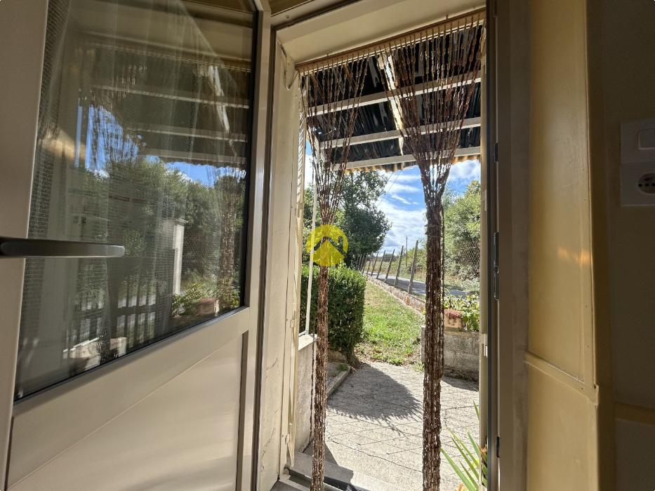 MAISON DE VACANCES OU JEUNE COUPLE
