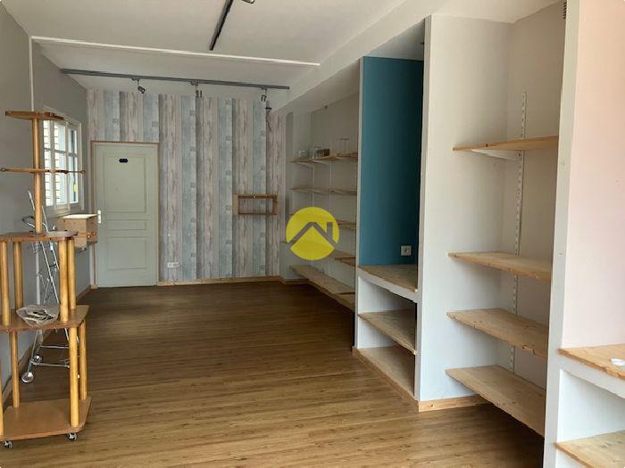 Local commercial 120 m²  