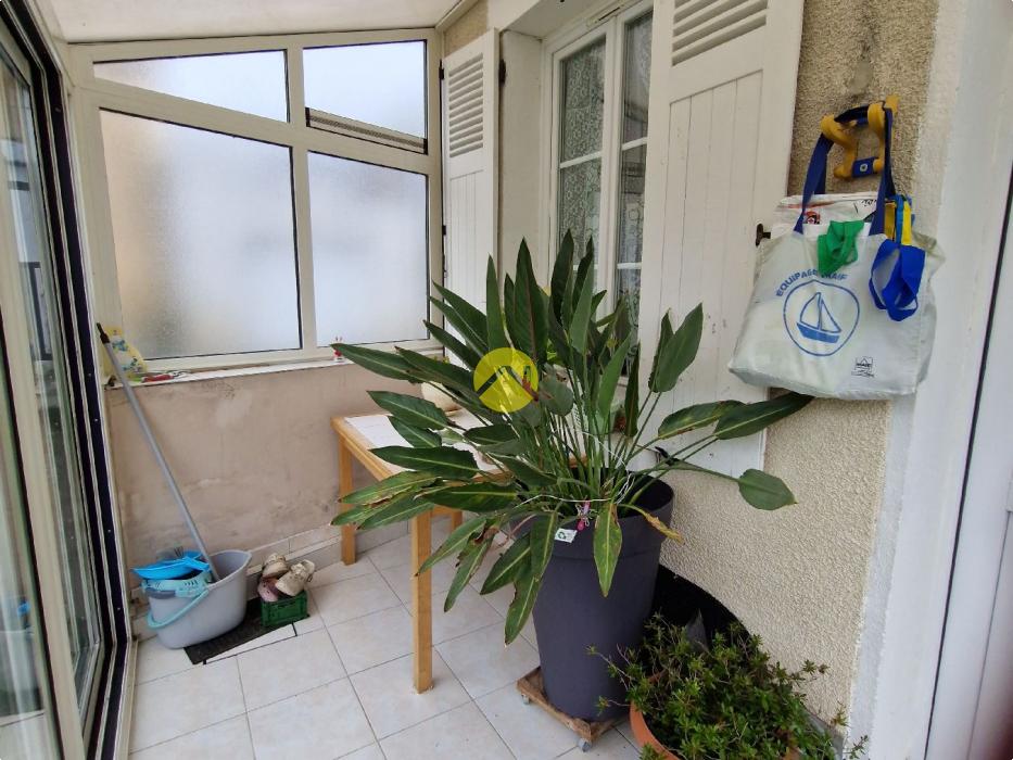 Maison avec terrain & dependances