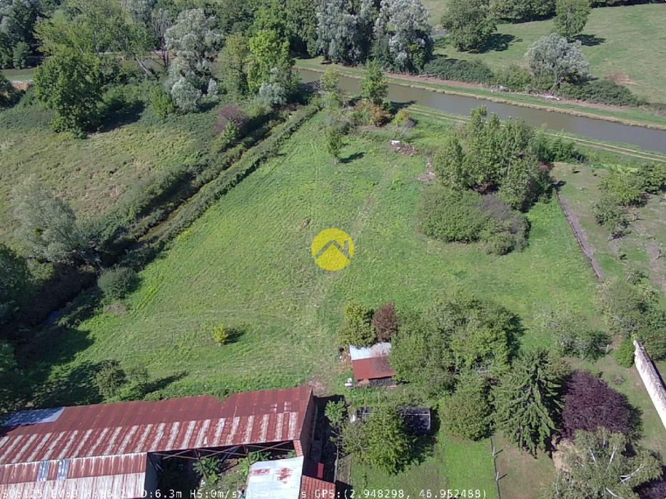 Maison avec terrain & dependances