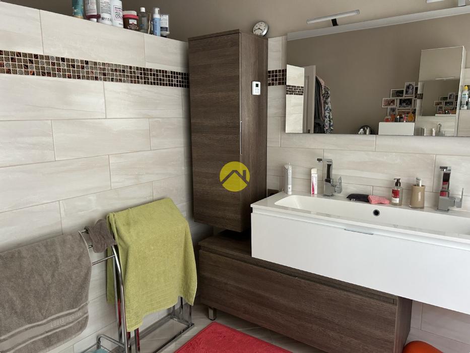 propriété avec piscine