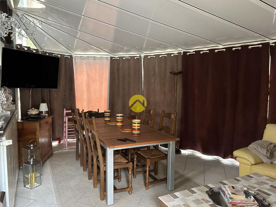 propriété avec piscine