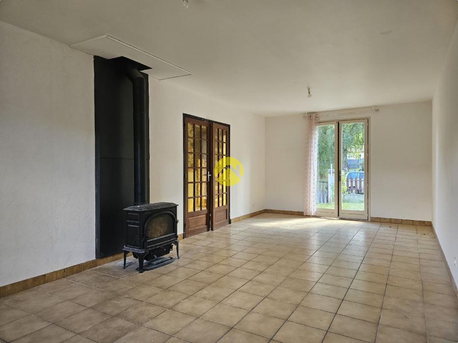 MAISON FAMILIALE