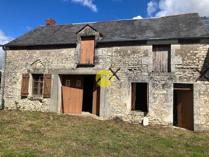 Fermette à rénover sur 3 000 m²