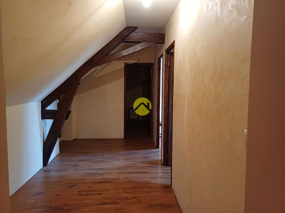 MAISON RENOVEE 200 M2-RARE LONGERE 
