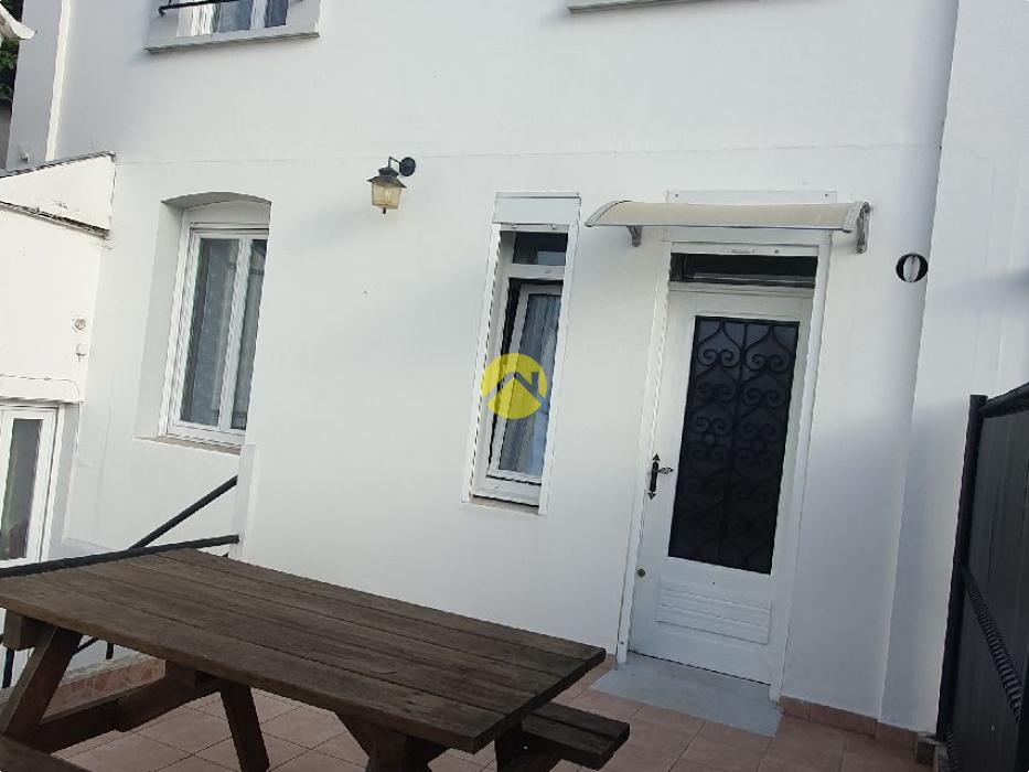 Maison mitoyenne rénovée