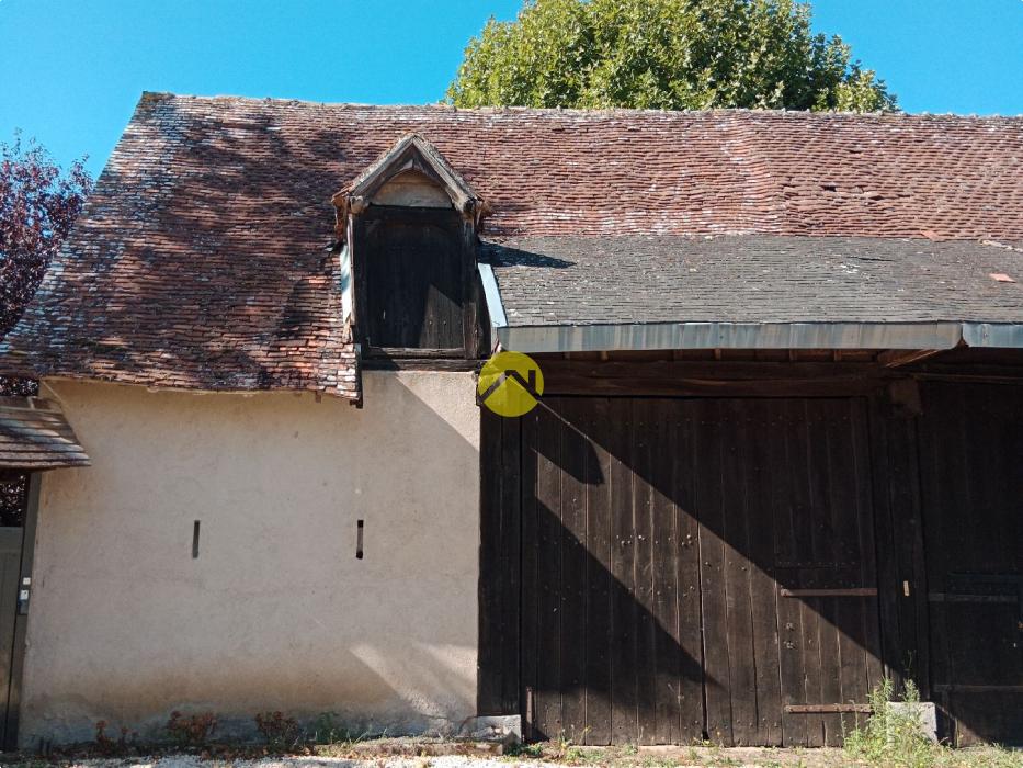 MAISON DE VILLE
