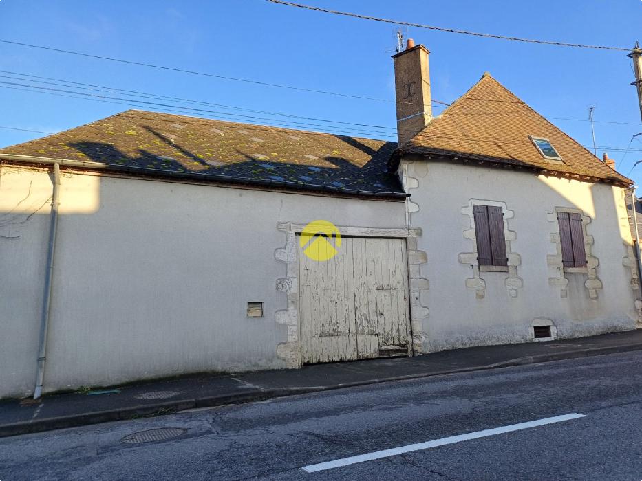 IMMEUBLE avec 2 Appartements  Loués