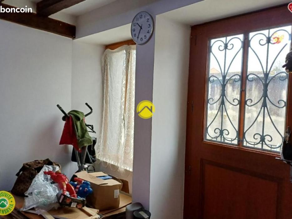 IMMEUBLE avec 2 Appartements  Loués