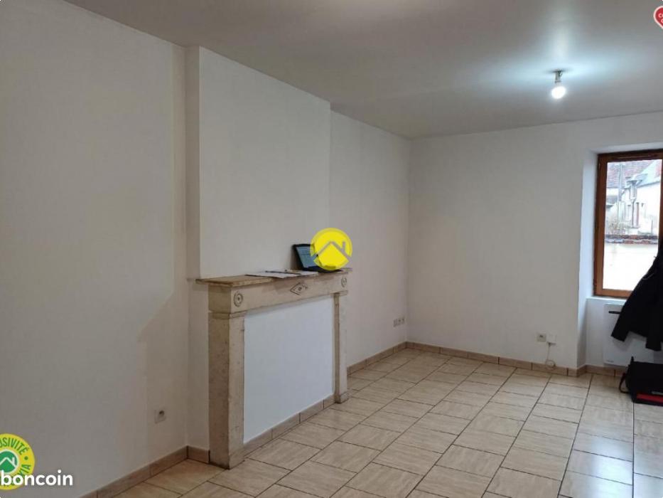IMMEUBLE avec 2 Appartements  Loués