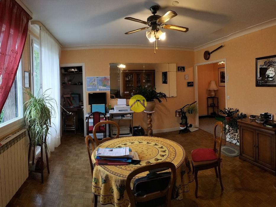maison avec dépendances et jardin