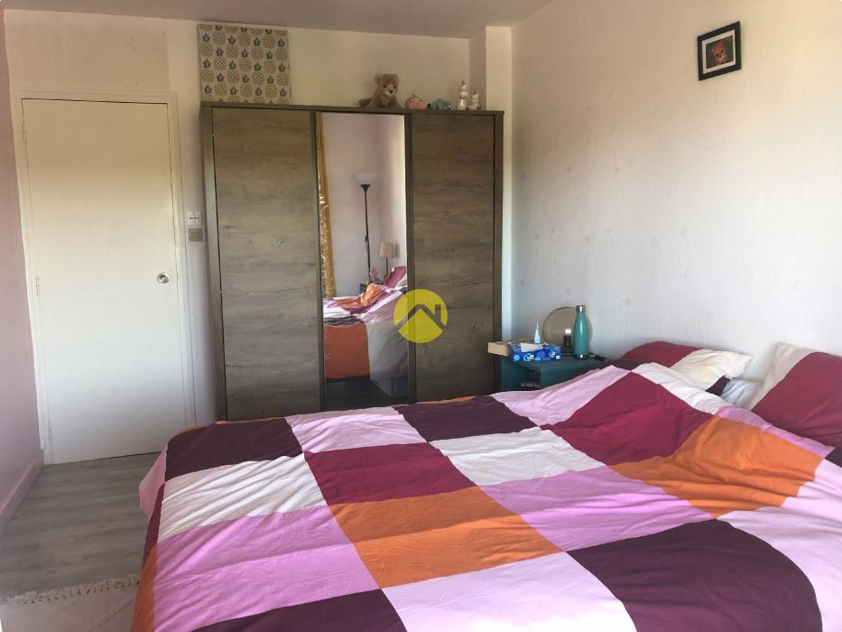 APPARTEMENT AVEC BALCON