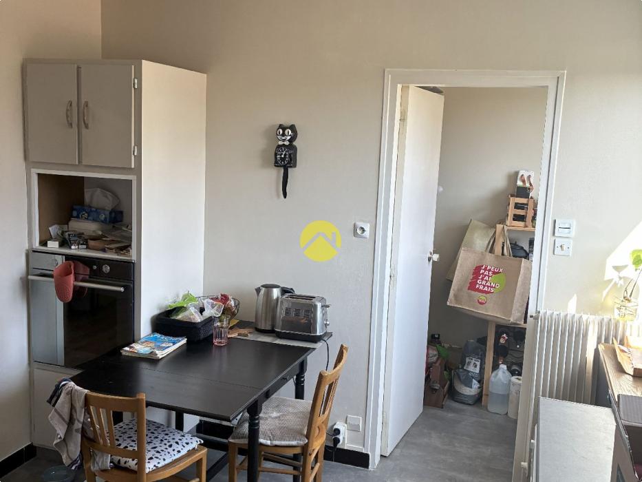 APPARTEMENT AVEC BALCON