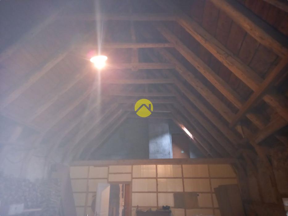Ancien corps de ferme à Reprendre