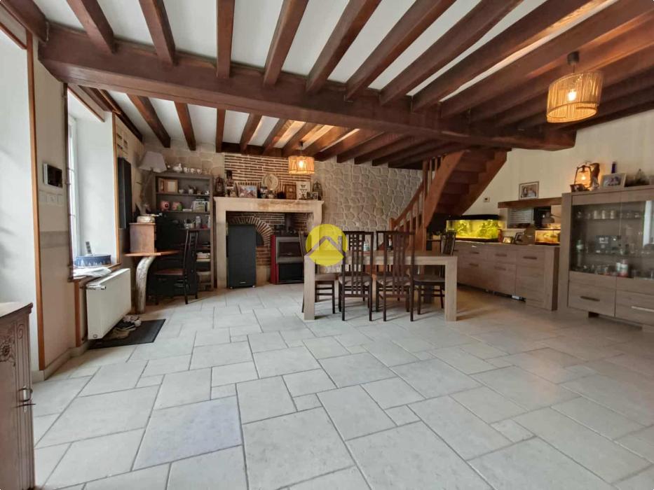 CHARMANTE MAISON RÉNOVÉE