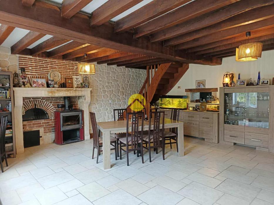 CHARMANTE MAISON RÉNOVÉE