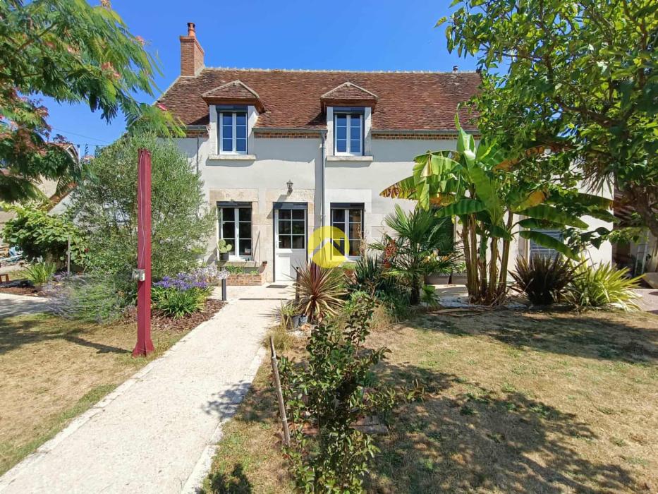 CHARMANTE MAISON RÉNOVÉE