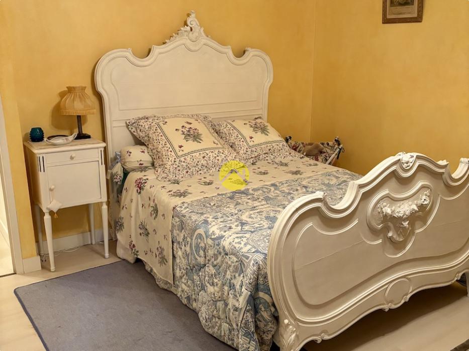 Élégant Manoir en Pierre  à Belves